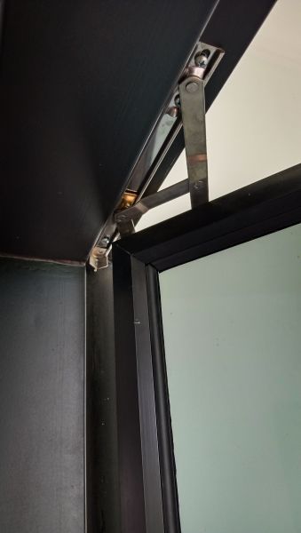 Pivot Window Replacement in Forney